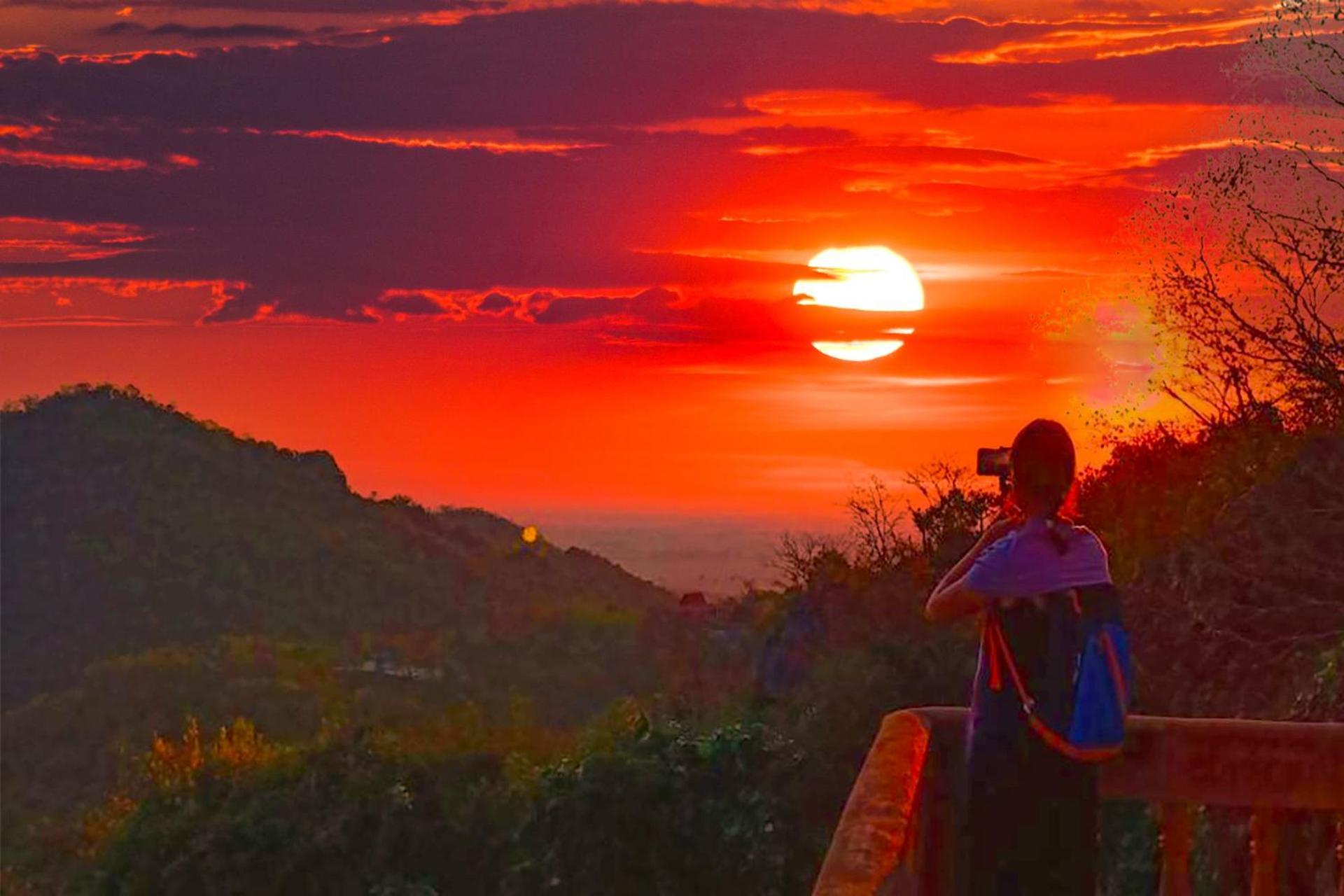Family Batcave Homestay Battambang Eksteriør bilde