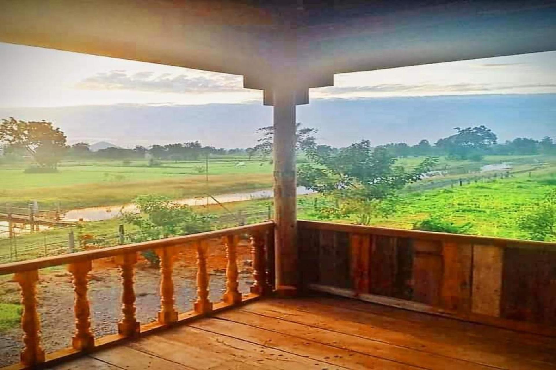 Family Batcave Homestay Battambang Eksteriør bilde