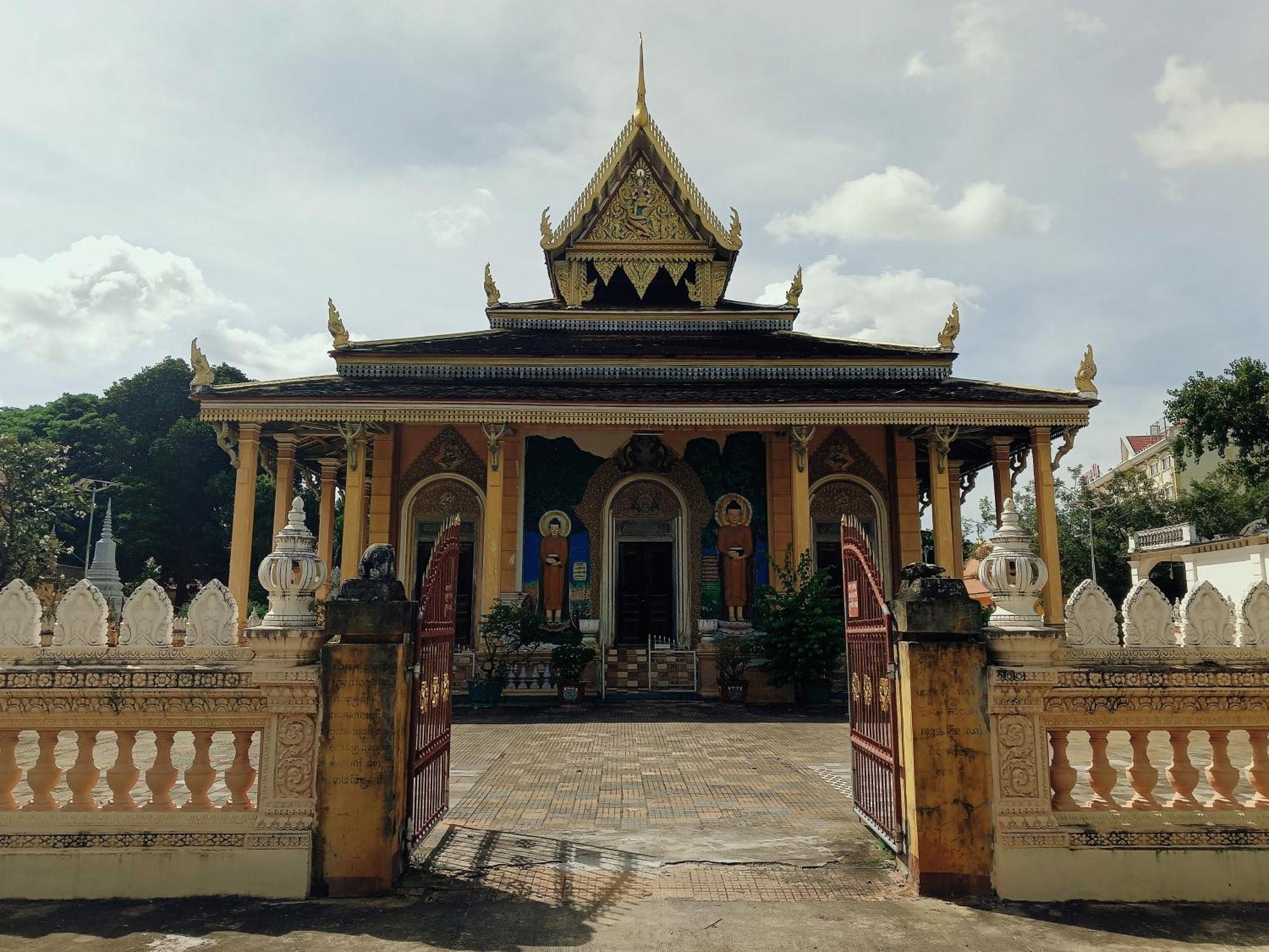 Family Batcave Homestay Battambang Eksteriør bilde