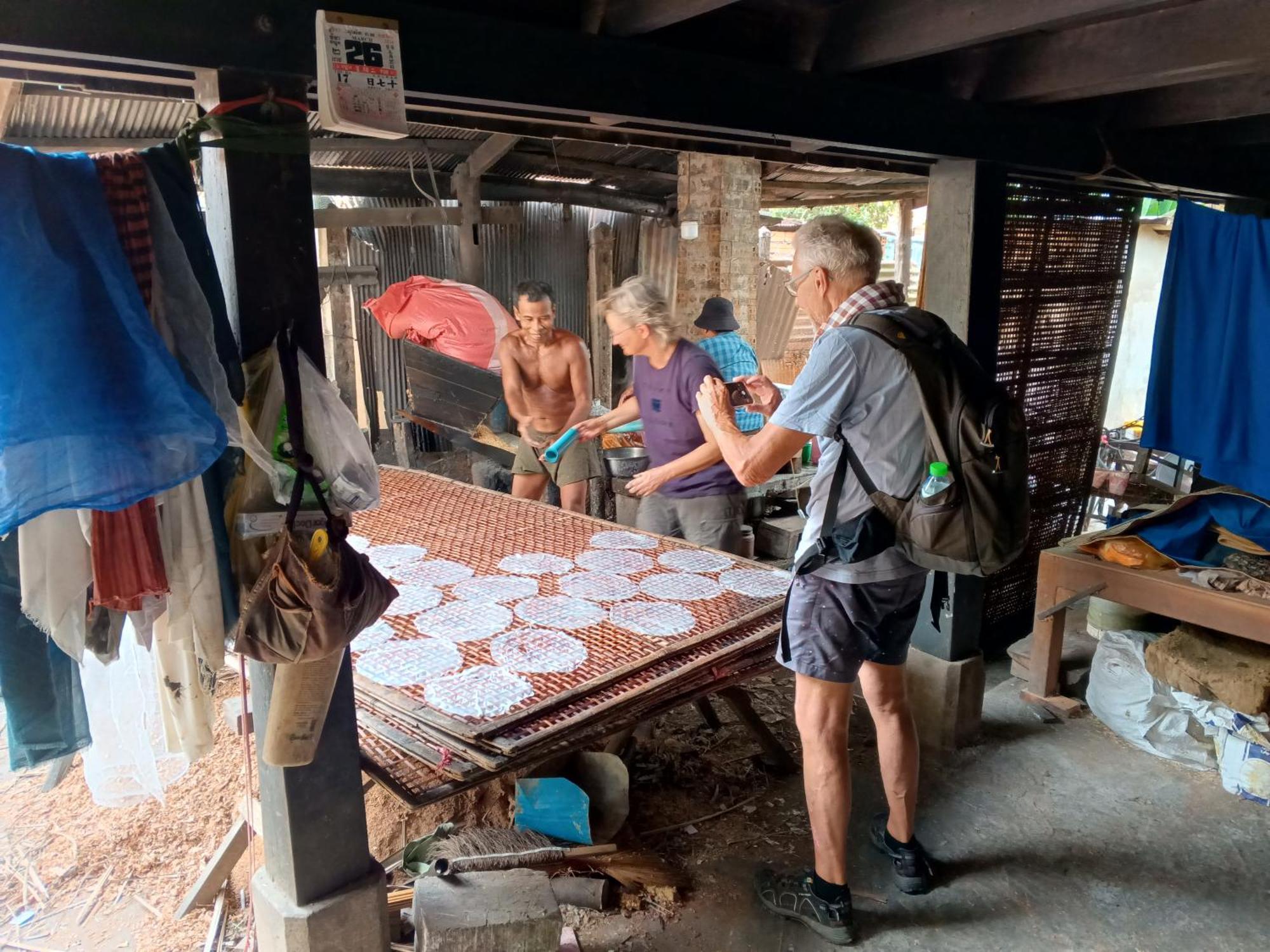 Family Batcave Homestay Battambang Eksteriør bilde