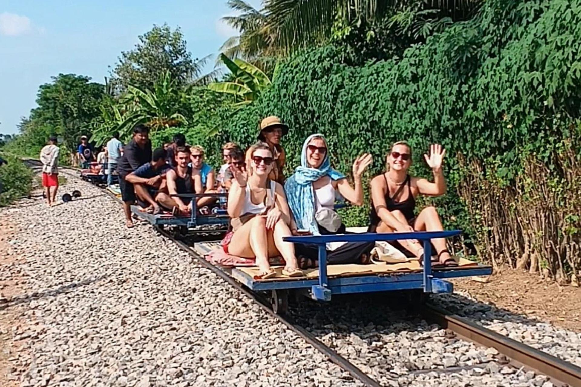 Family Batcave Homestay Battambang Eksteriør bilde