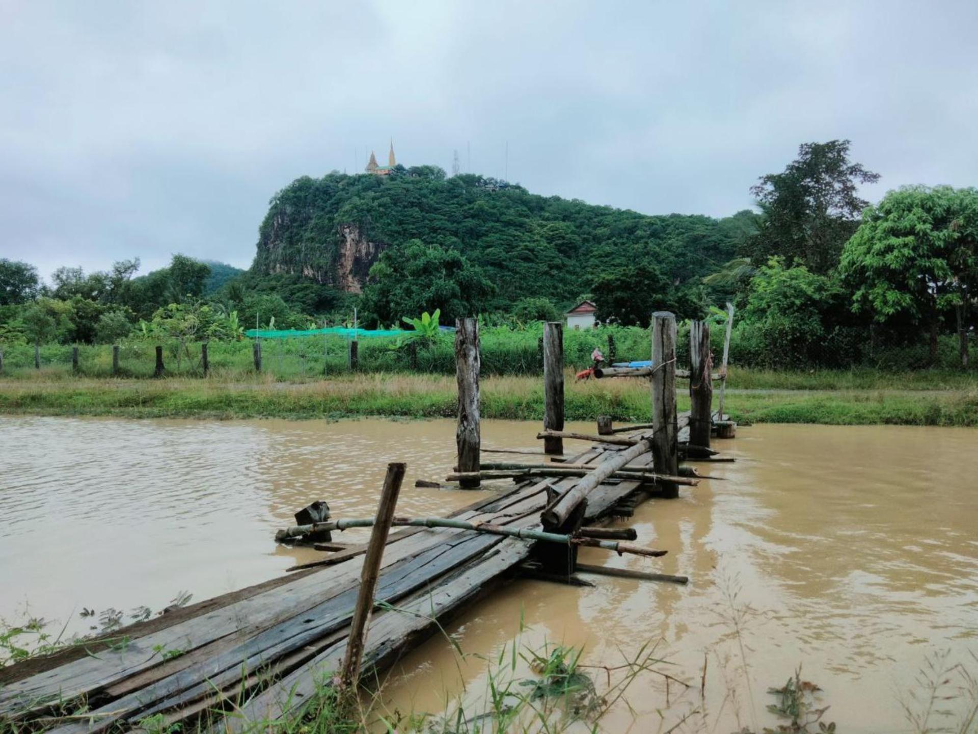 Family Batcave Homestay Battambang Eksteriør bilde