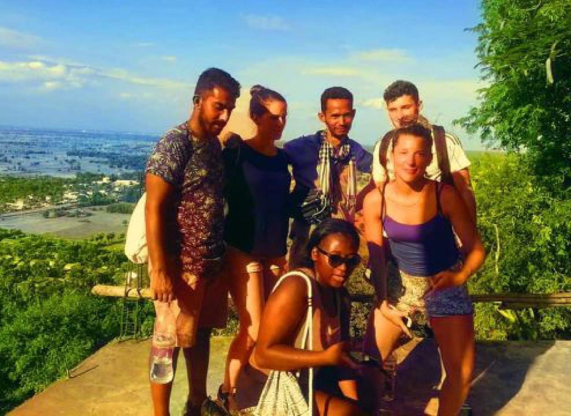 Family Batcave Homestay Battambang Eksteriør bilde