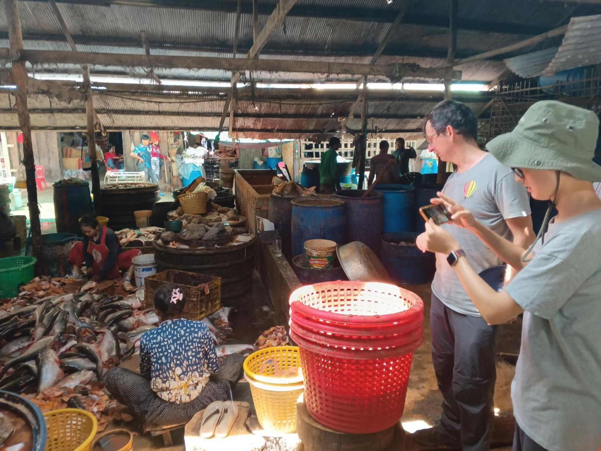 Family Batcave Homestay Battambang Eksteriør bilde